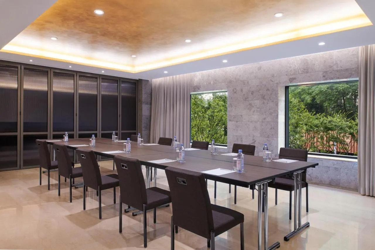Mondrian Seoul Itaewon Hotel
