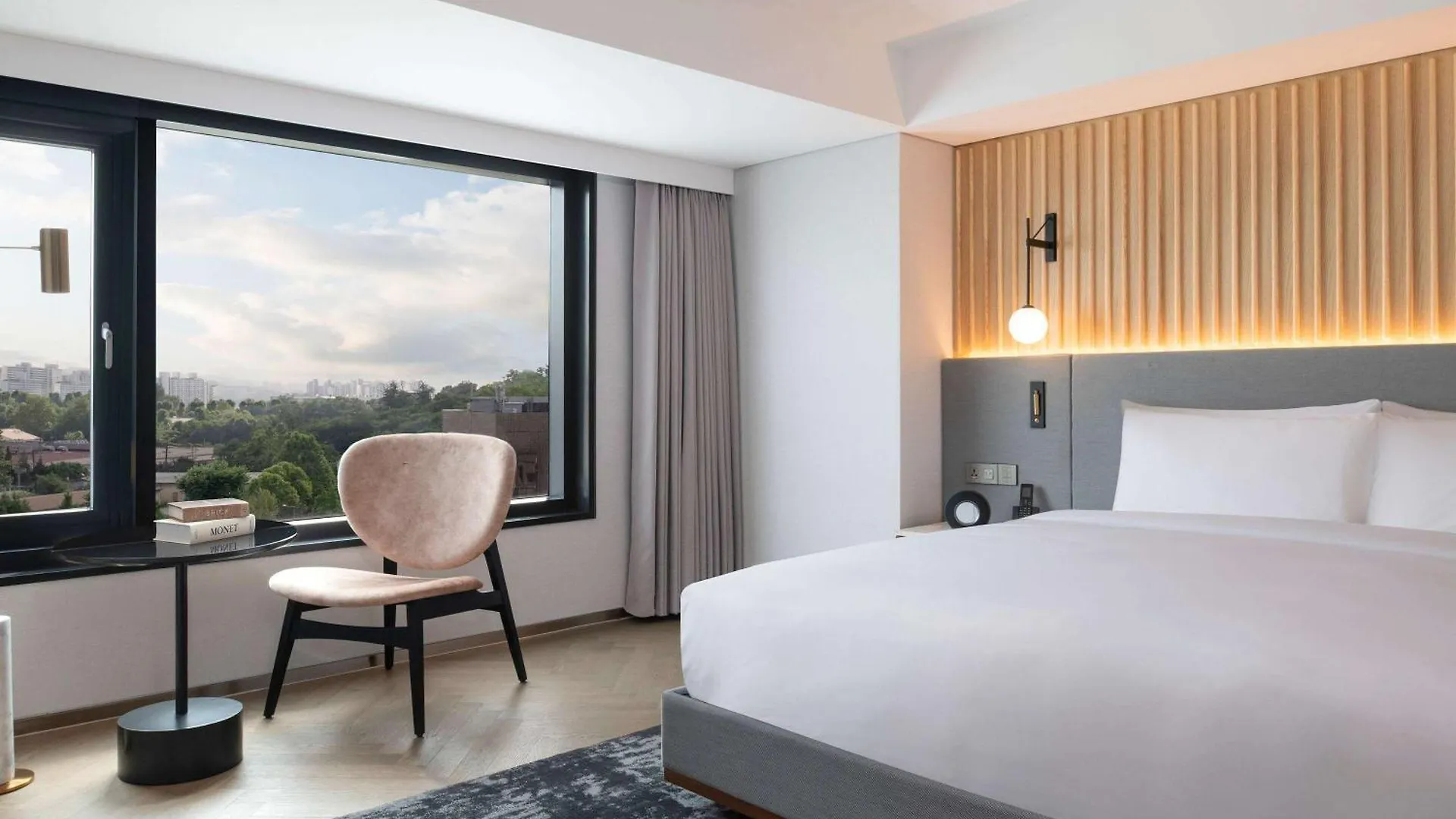 Mondrian Seoul Itaewon Hotel 5*,